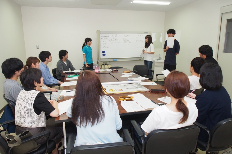 各グループでの意見交換の様子